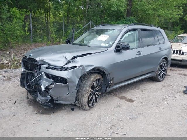 2025 BMW X7 M60I 2