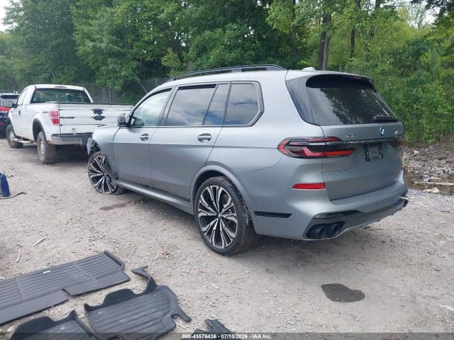 2025 BMW X7 M60I 3