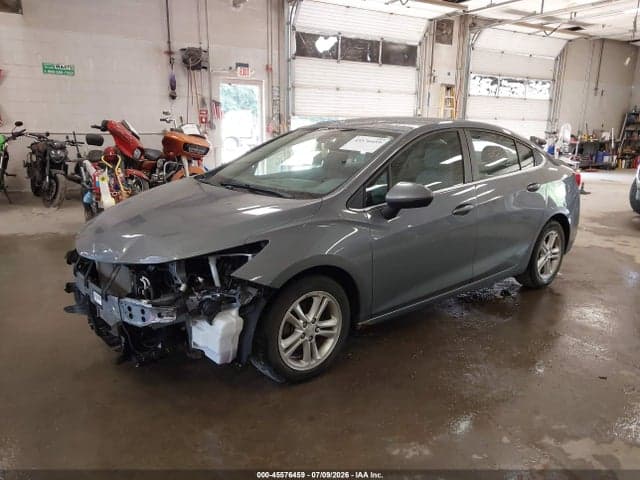 2018 CHEVROLET CRUZE LT AUTO 2