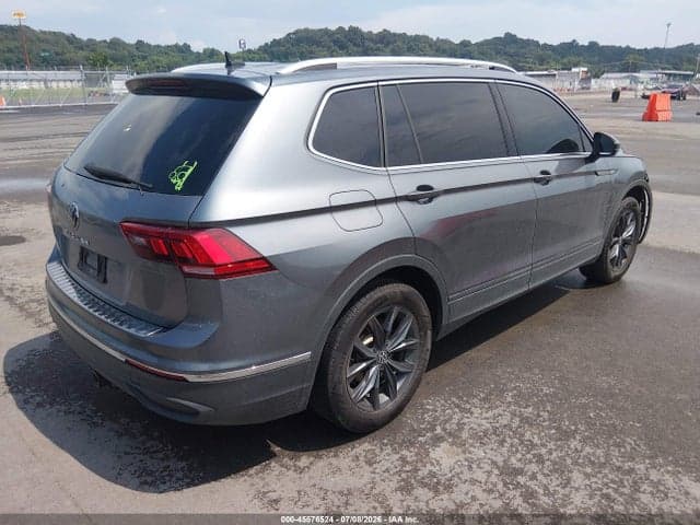 2022 VOLKSWAGEN TIGUAN 2.0T SE 4