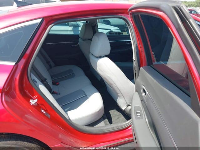 2022 HYUNDAI SONATA SE 8