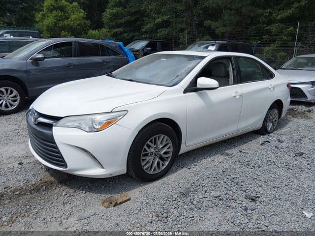 2017 TOYOTA CAMRY LE 3