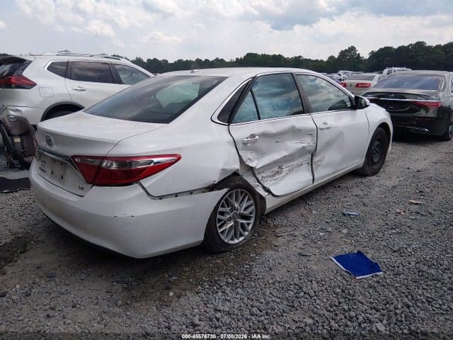 2017 TOYOTA CAMRY LE 5