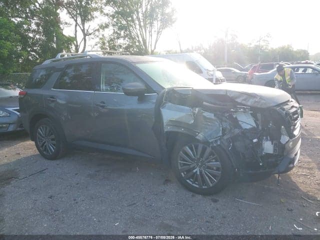 2025 NISSAN PATHFINDER SL FWD