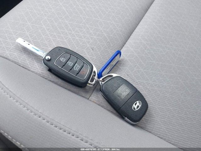 2018 HYUNDAI TUCSON SE 11