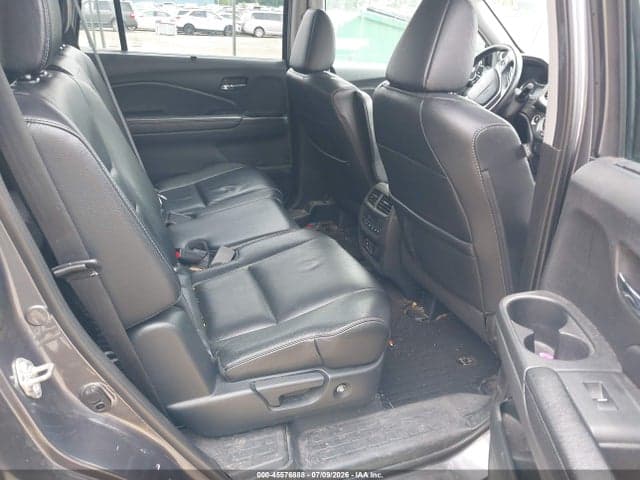 2017 HONDA PILOT EX-L 8
