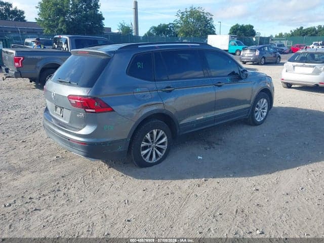 2018 VOLKSWAGEN TIGUAN 2.0T S 4