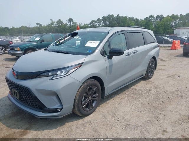 2025 TOYOTA SIENNA XSE 2