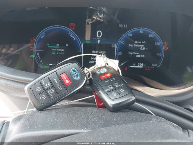 2025 TOYOTA SIENNA XSE 11