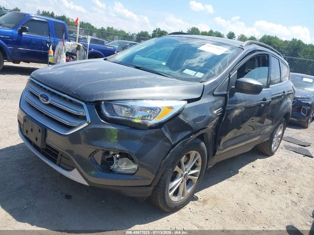 2018 FORD ESCAPE SE 2