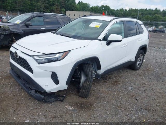 2023 TOYOTA RAV4 XLE 2