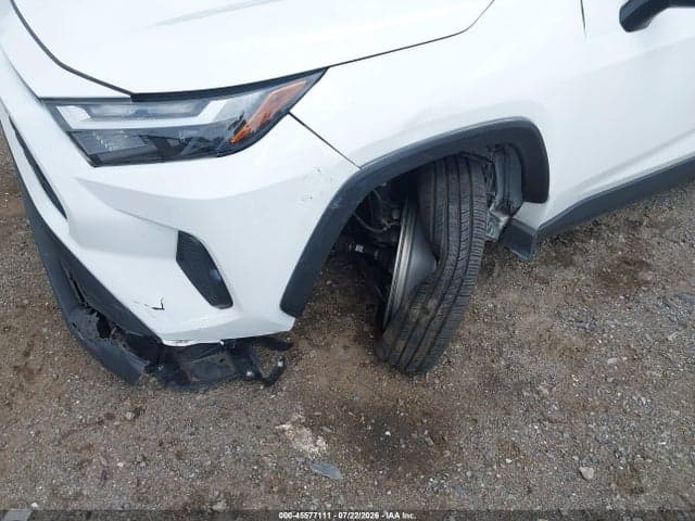 2023 TOYOTA RAV4 XLE 6