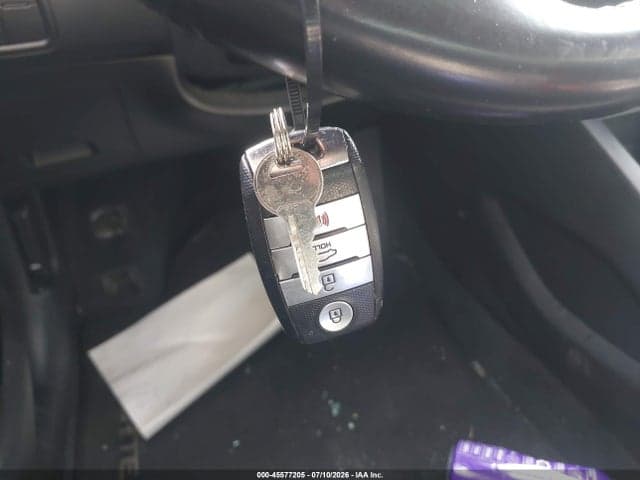 2017 KIA FORTE EX 11