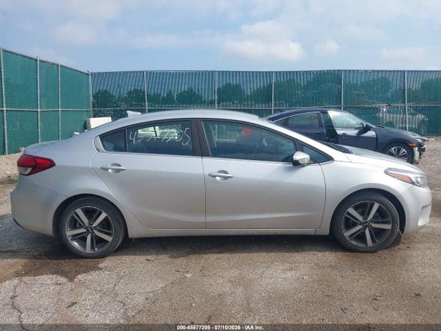2017 KIA FORTE EX 13