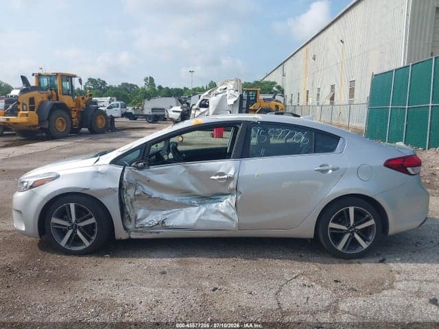 2017 KIA FORTE EX 14