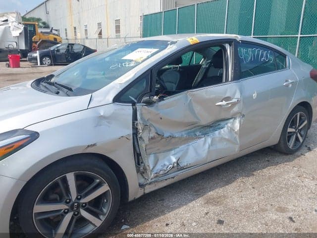 2017 KIA FORTE EX 6