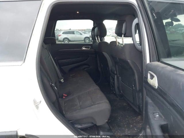2021 JEEP GRAND CHEROKEE LAREDO E 4X4 8