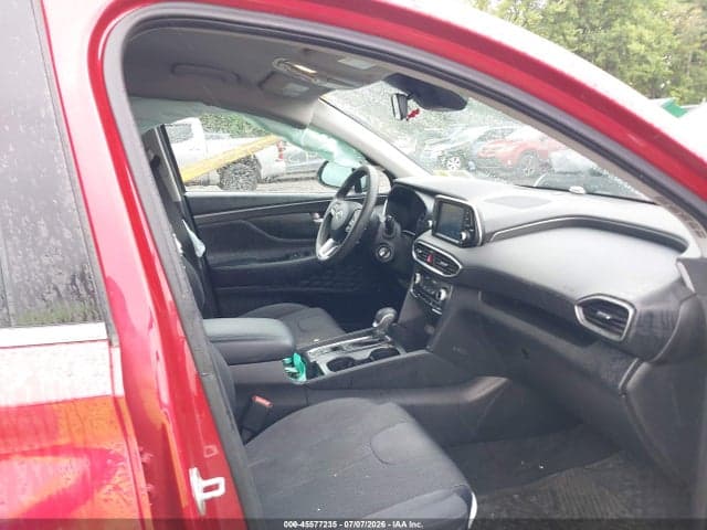 2019 HYUNDAI SANTA FE SE 5