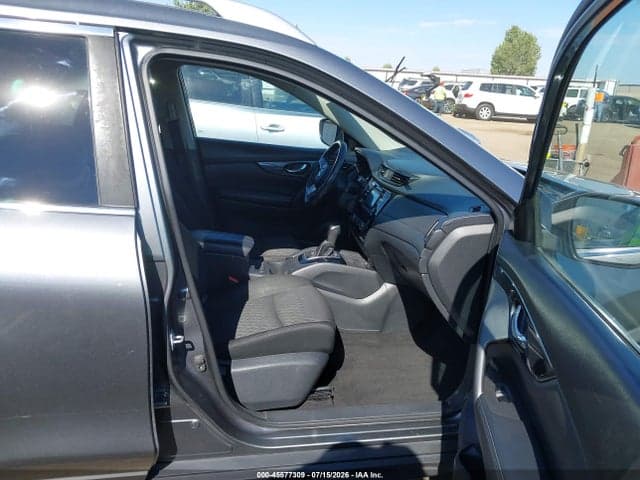 2017 NISSAN ROGUE SV 5