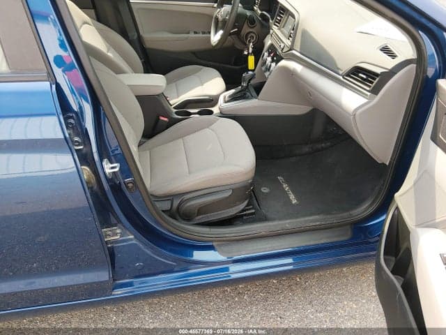 2019 HYUNDAI ELANTRA SE 5