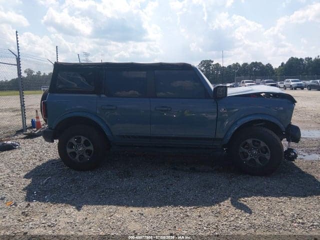 2022 FORD BRONCO OUTER BANKS 14