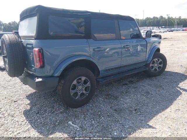 2022 FORD BRONCO OUTER BANKS 4