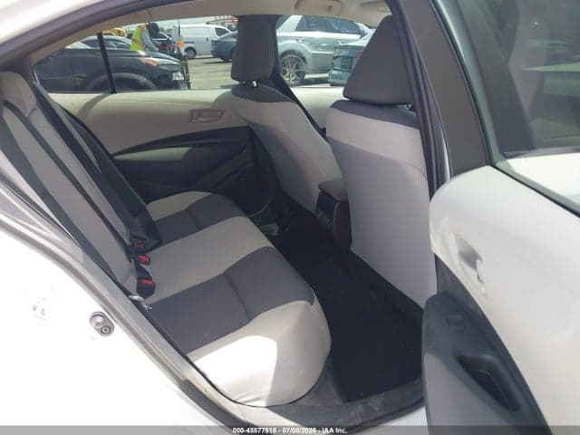 2026 TOYOTA COROLLA LE 8