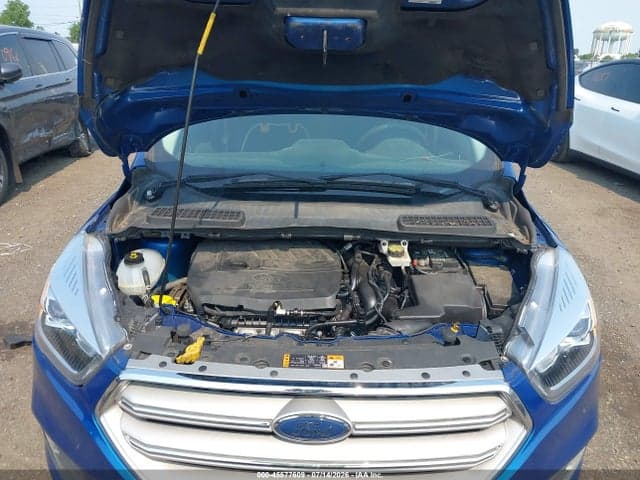 2017 FORD ESCAPE SE 11