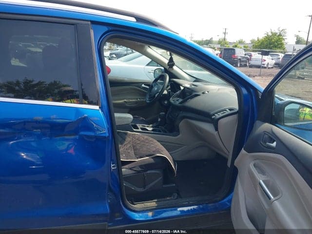 2017 FORD ESCAPE SE 6