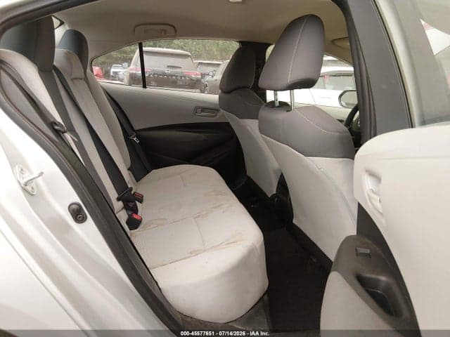 2022 TOYOTA COROLLA LE 8