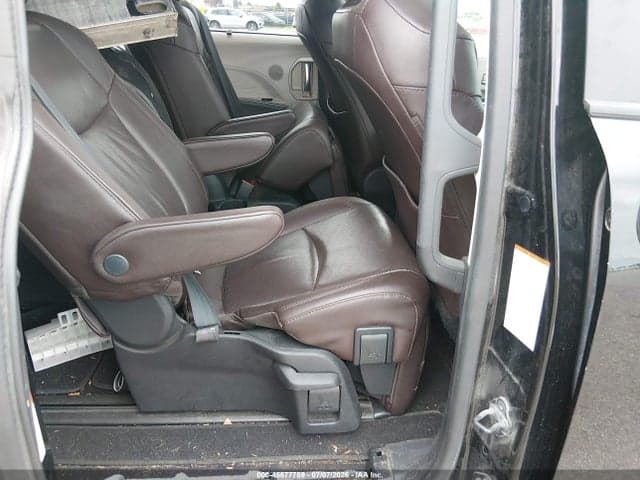2021 TOYOTA SIENNA PLATINUM 8