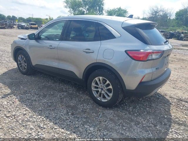 2021 FORD ESCAPE SE 3