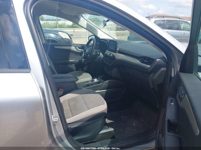 2021 FORD ESCAPE SE 5