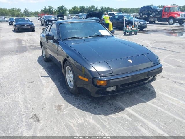 1983 PORSCHE 944