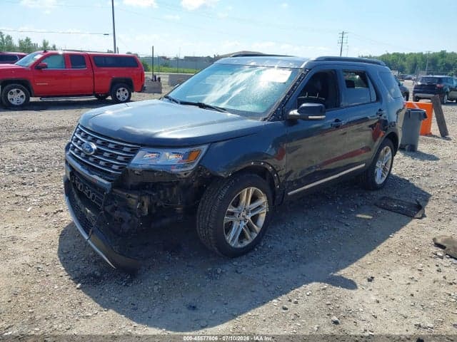 2017 FORD EXPLORER XLT 2