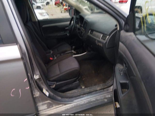 2018 MITSUBISHI OUTLANDER SE 5