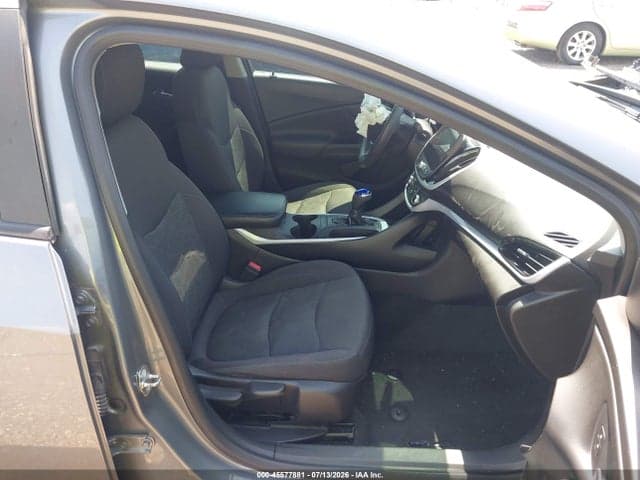 2018 CHEVROLET VOLT LT 5
