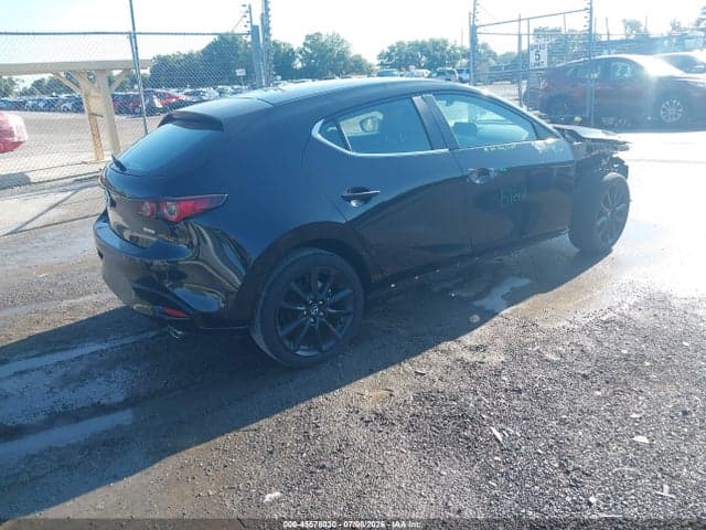 2025 MAZDA MAZDA3 4