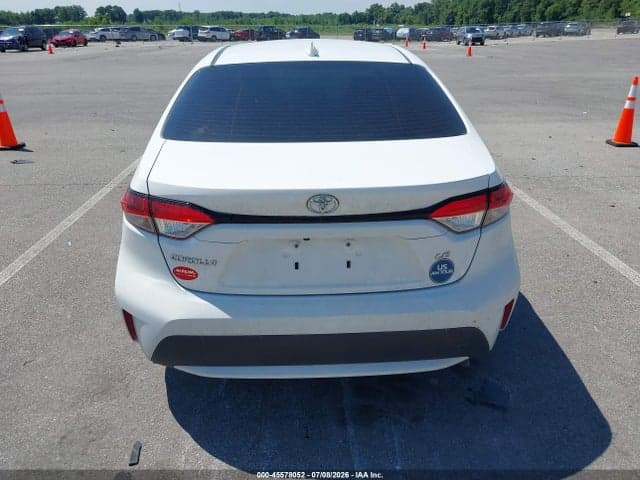 2020 TOYOTA COROLLA LE 16