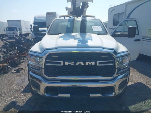 2019 RAM 5500 CHASSIS TRADESMAN/SLT 13