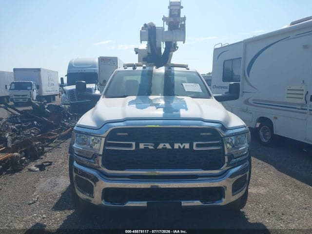 2019 RAM 5500 CHASSIS TRADESMAN/SLT 14
