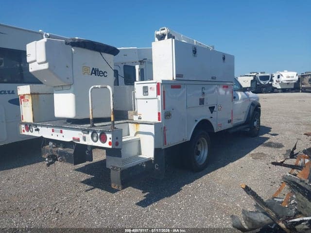 2019 RAM 5500 CHASSIS TRADESMAN/SLT 4