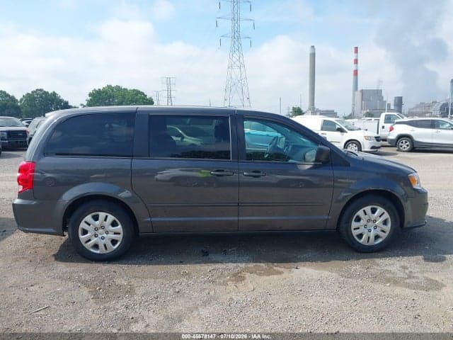 2017 DODGE GRAND CARAVAN SE 13