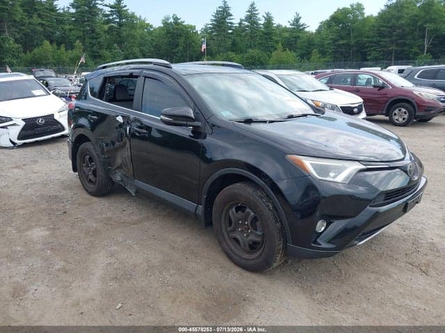 2017 TOYOTA RAV4 XLE 1
