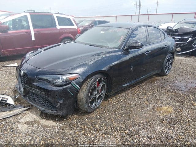 2022 ALFA ROMEO GIULIA VELOCE TI RWD 2