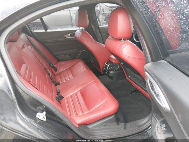 2022 ALFA ROMEO GIULIA VELOCE TI RWD 8