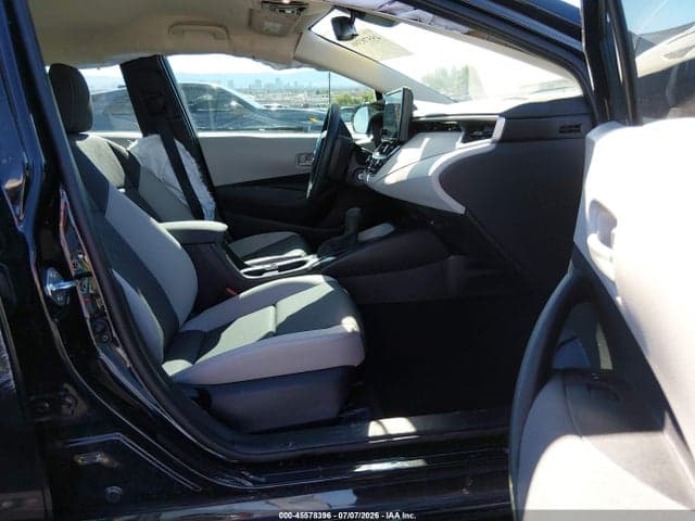 2026 TOYOTA COROLLA LE 5