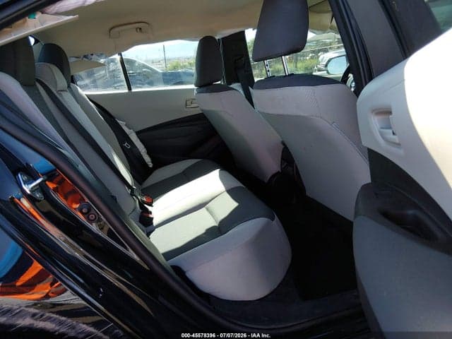 2026 TOYOTA COROLLA LE 8