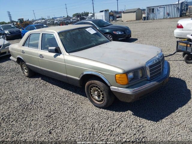 1982 MERCEDES-BENZ 300 SD