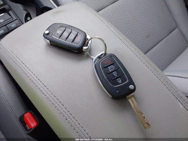 2021 HYUNDAI TUCSON SE 11